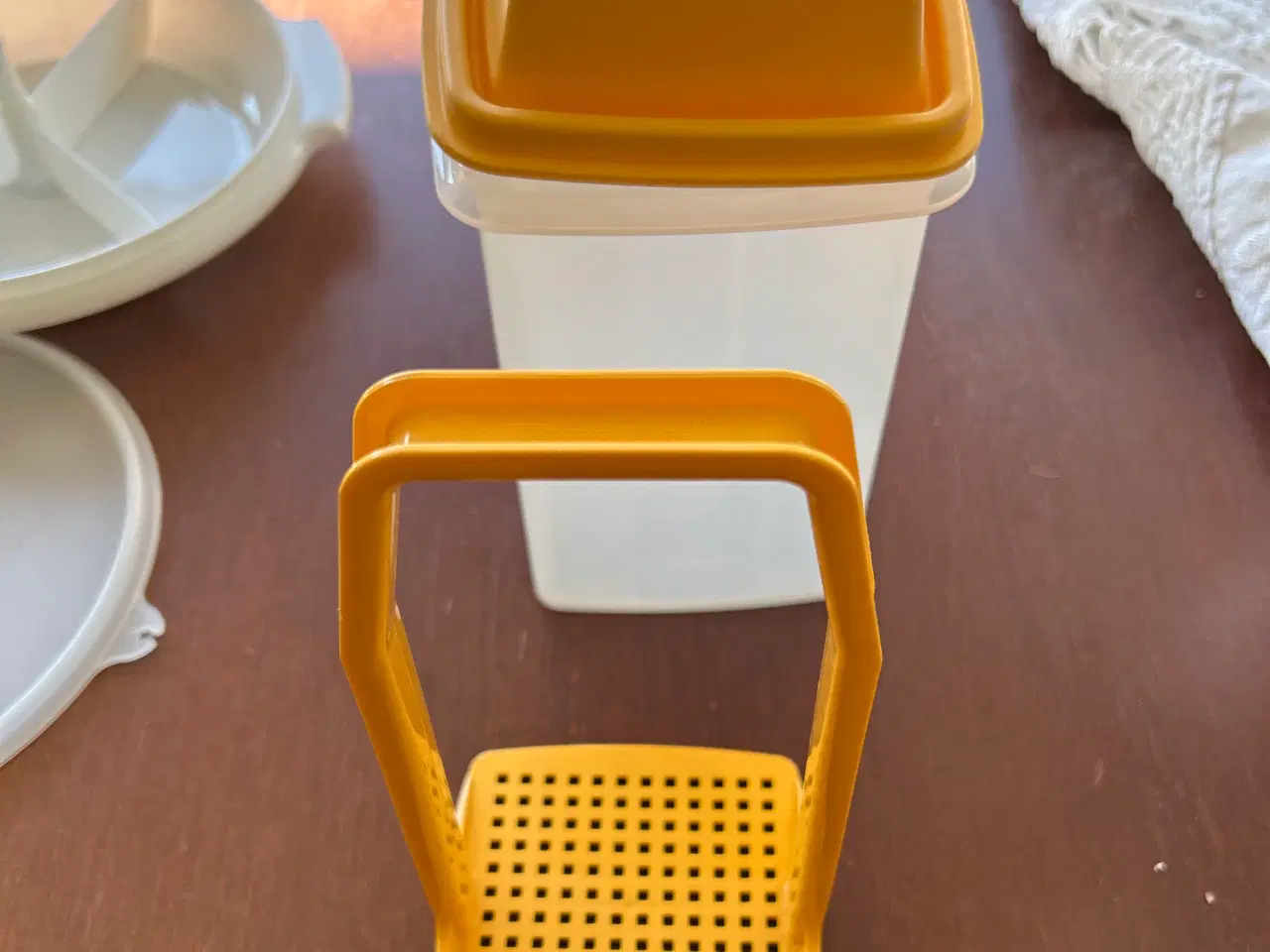 Billede 4 - Tupperware hejs op og cabere fad se billeder 