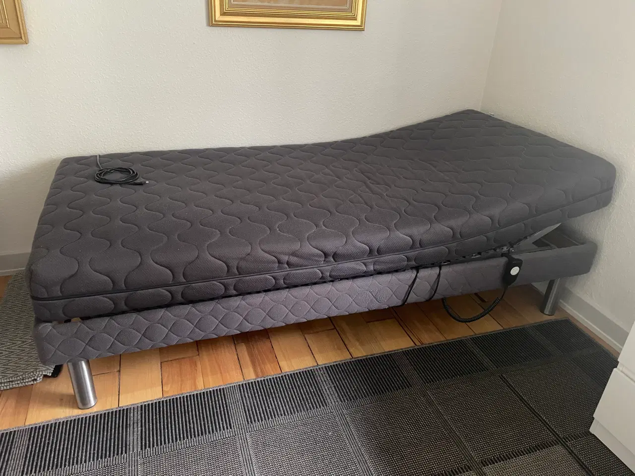 Billede 1 - Elevations seng 