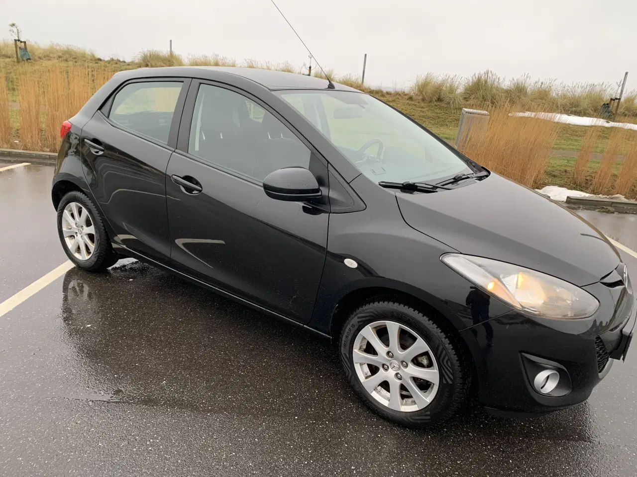 Billede 2 - MAZDA 2 Sort 5 døre