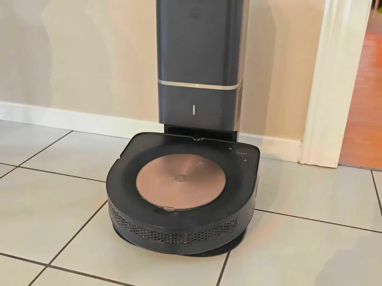 Billede 1 - Defekt Roomba robot støvsuger