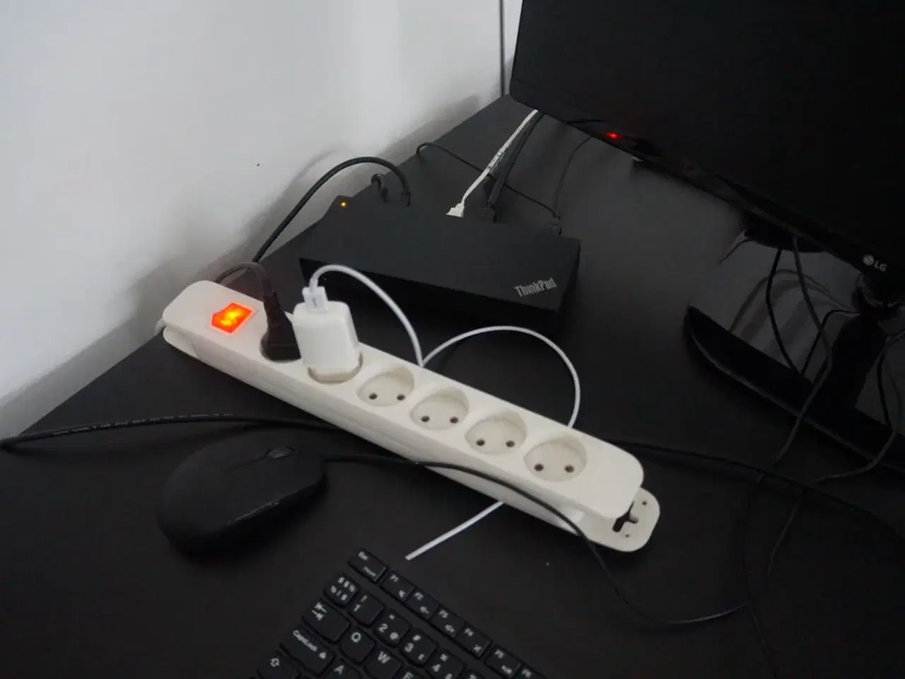 Billede 6 - Bord, stol, m.v.