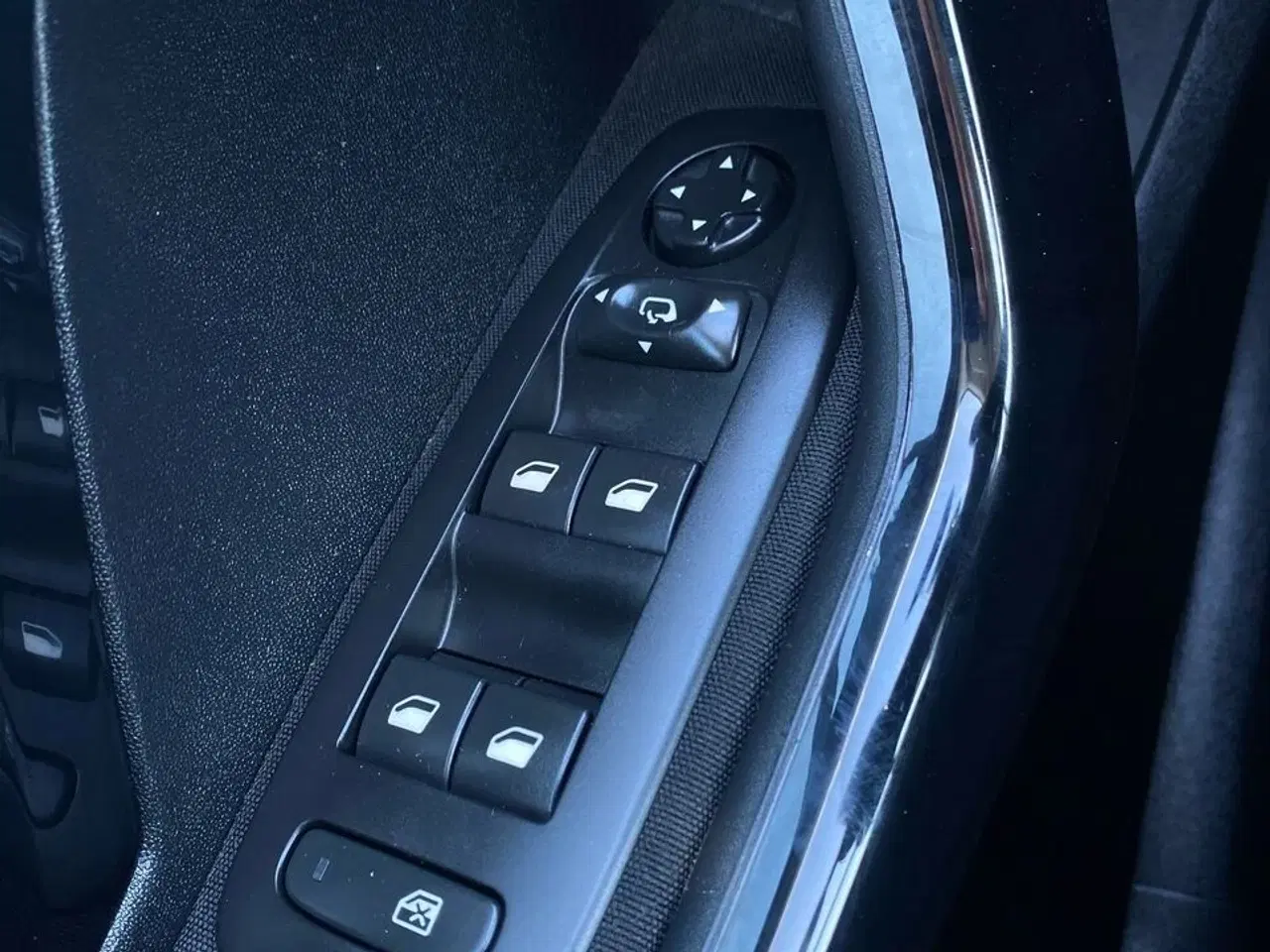 Billede 18 - Peugeot 208 1,5 BlueHDi Prestige 100HK 5d