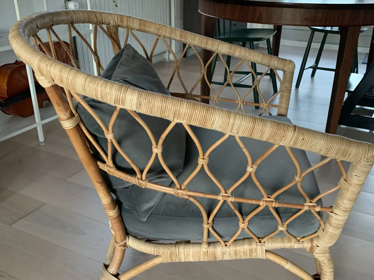 Billede 2 - Smuk lænestol i flet fra IKEA Stockholm 2017