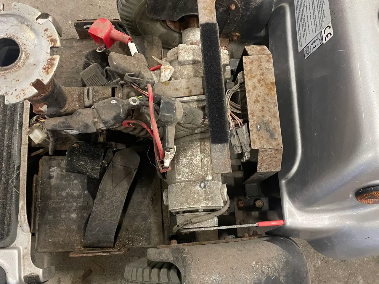 Billede 2 - Reservedele