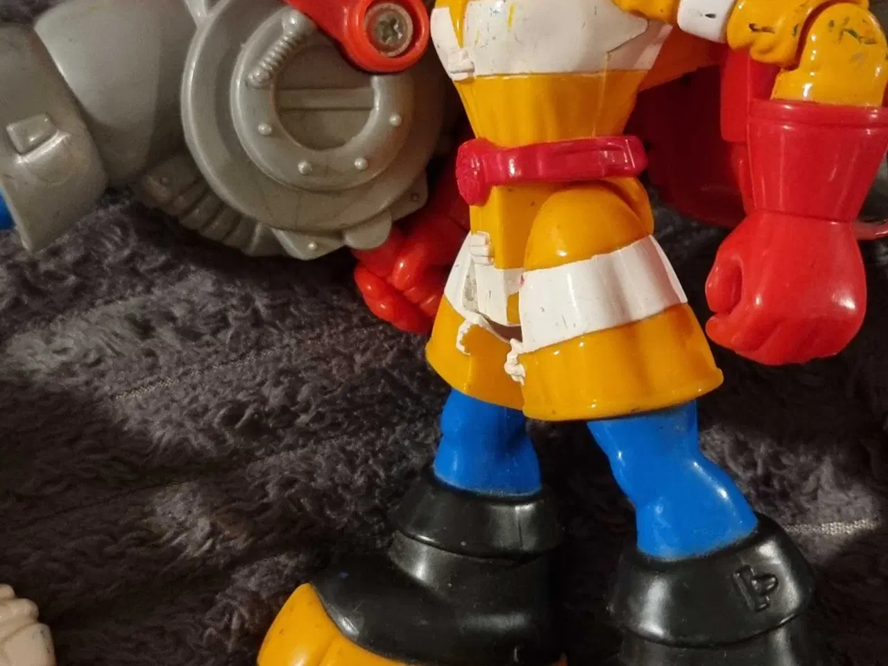 Billede 4 - Fisher price figurer fra 90erne