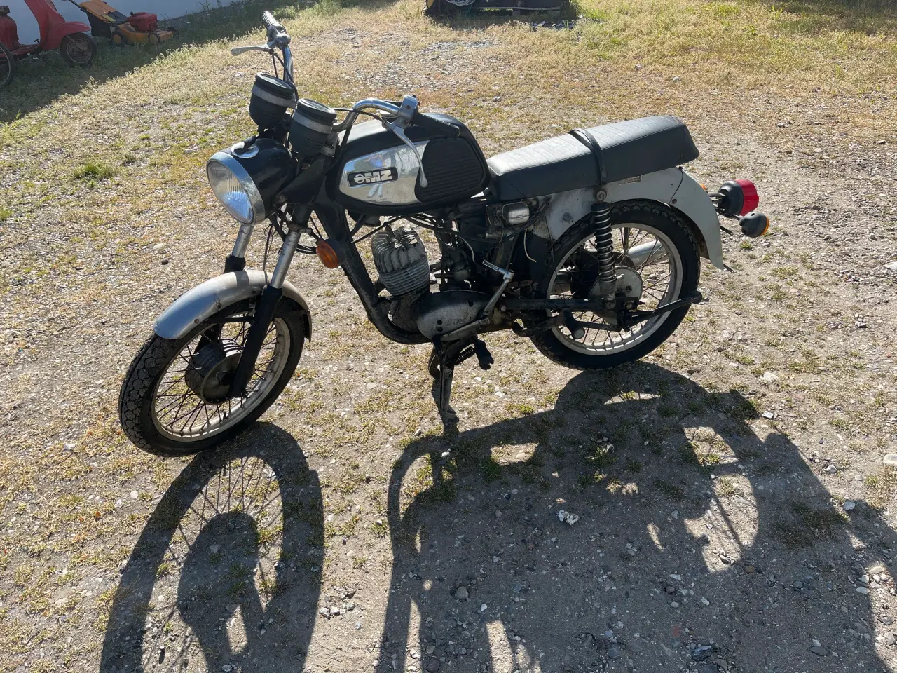 Billede 1 - MZ 150 motorcykel i sort 