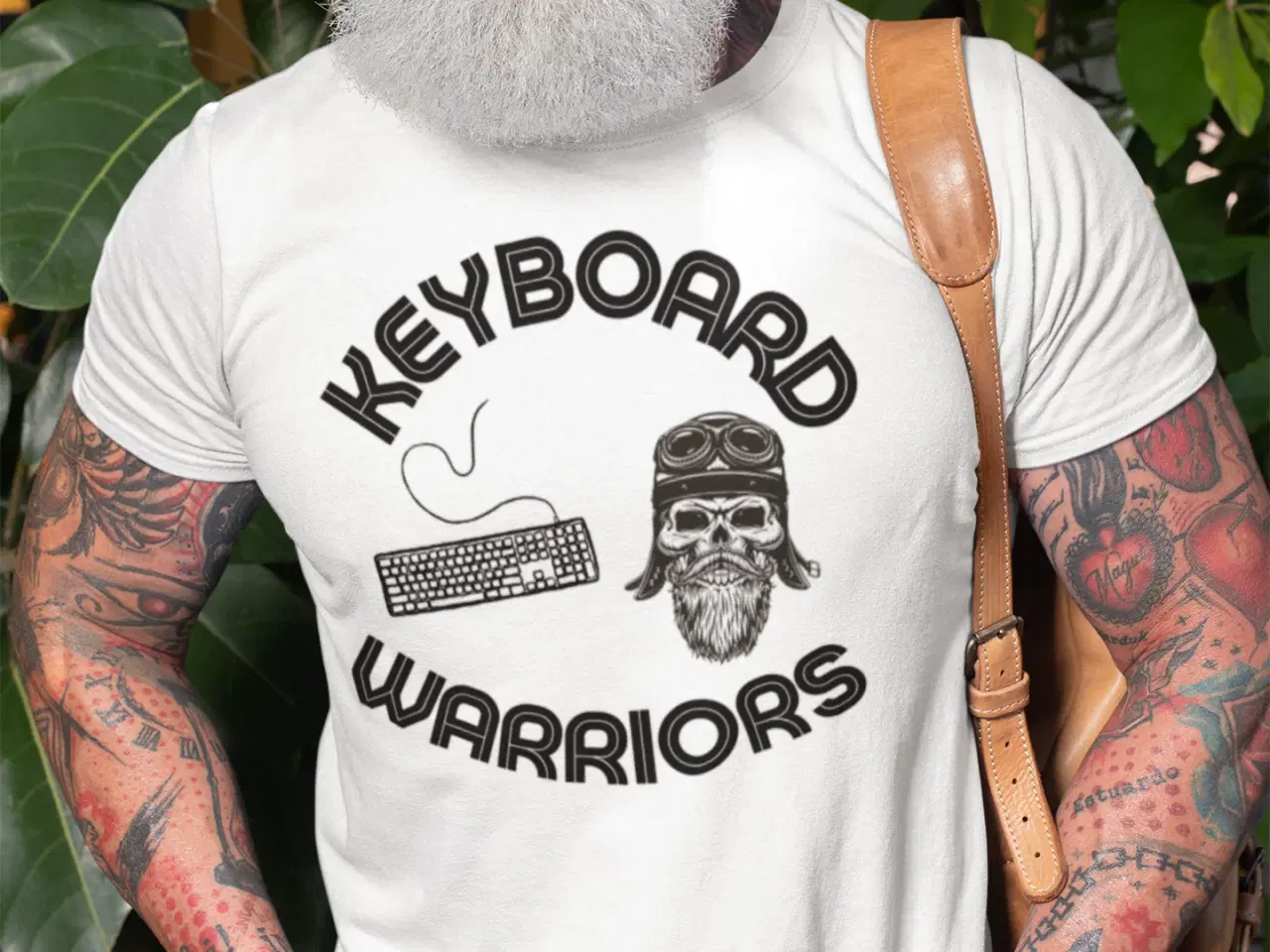 Billede 1 - sjov t-shirt keyboard warriors 