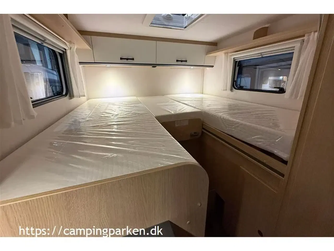 Billede 9 - 2026 - SunLight VAN V67S Ny grundplan i Sunlight VAN-serien, første VAN med 3. soveplads over siddegruppen