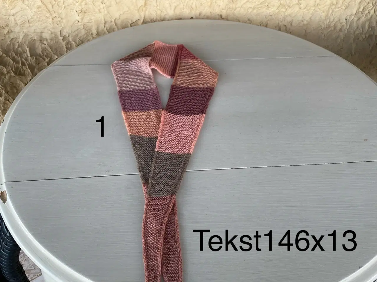 Billede 1 - Strikket Sophie scarf i plantefarvet garn 