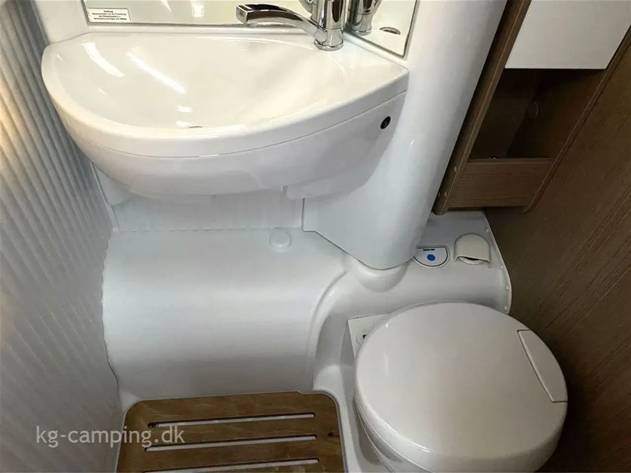 Billede 11 - 2021 - Carado V132 Edition 15 Lille kompakt autocamper under 6 meter, med masser af udstyr