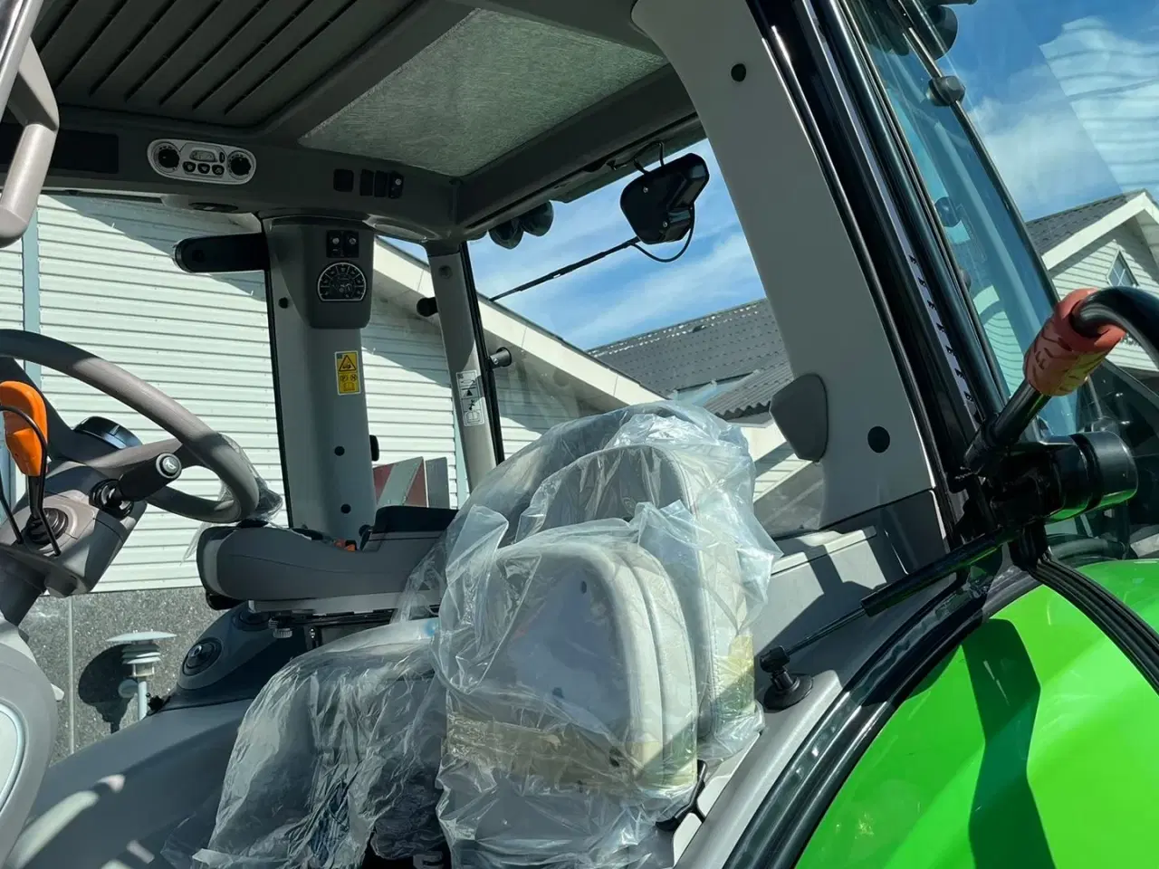 Billede 2 - Deutz-Fahr 9340 TTV 9340 TTV WARRIOR, New and unused tractor with 336HK for small money
