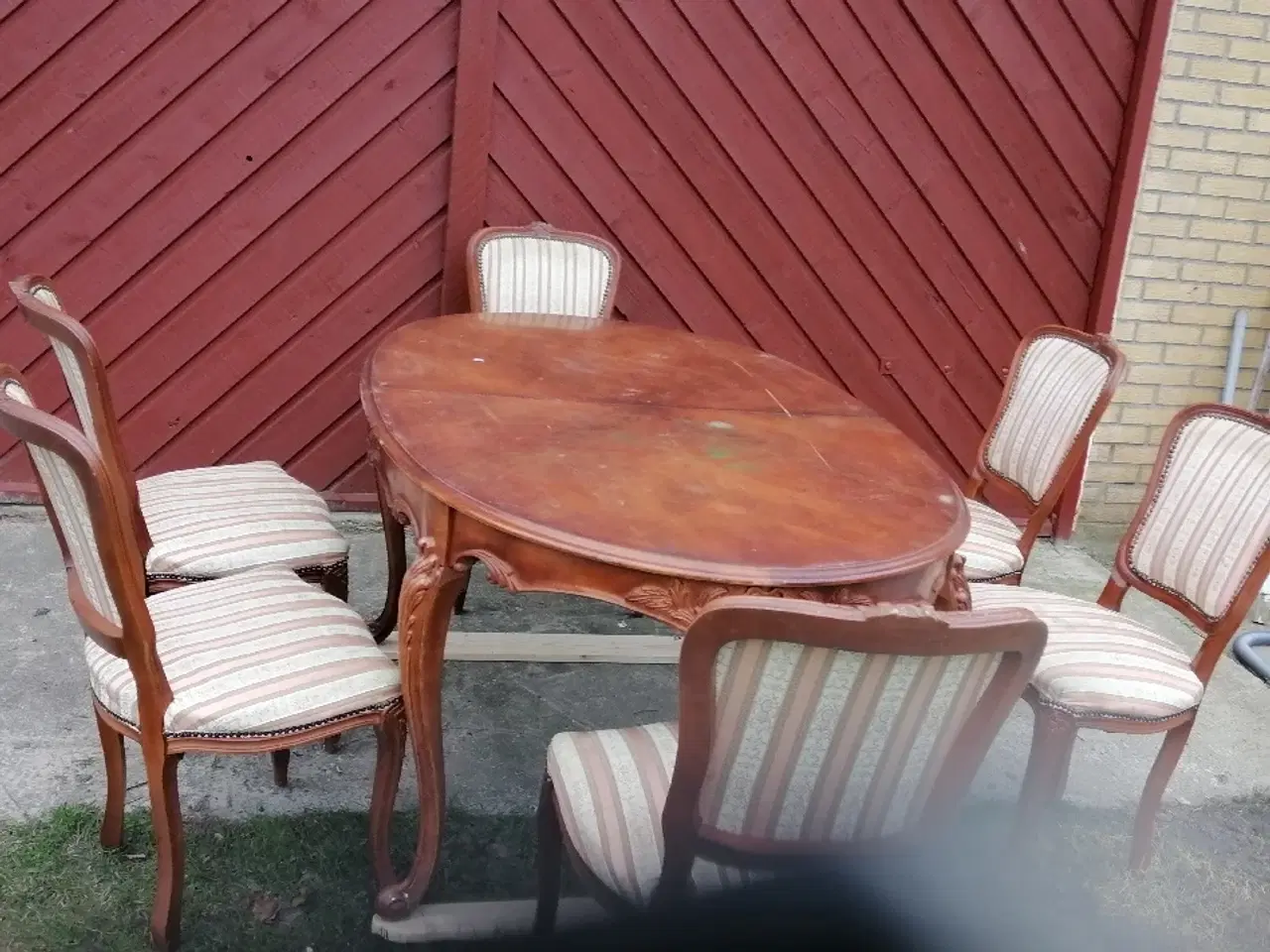 Billede 3 - Antik Spisebord med stole