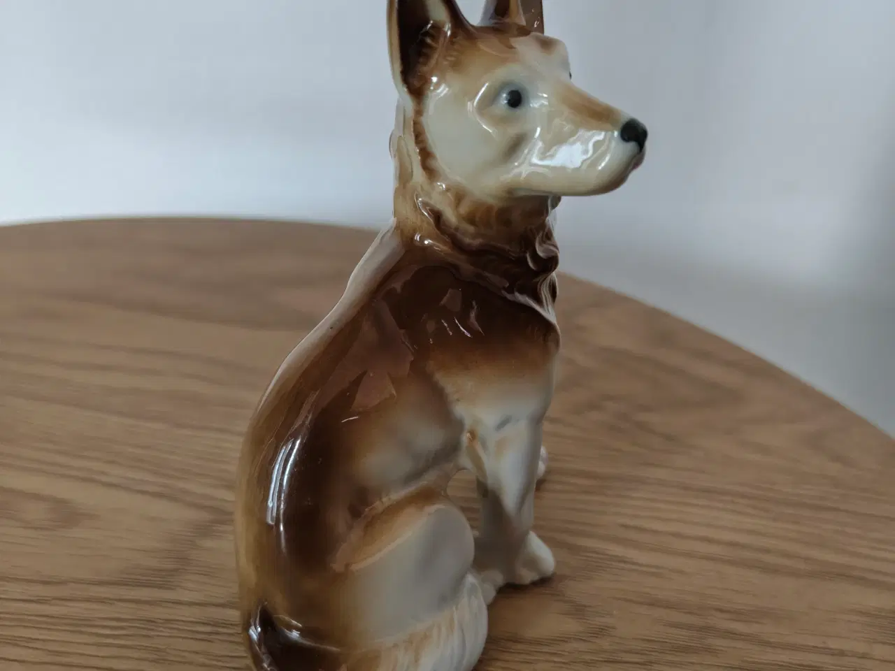 Billede 2 - Fin lille porcelænshund