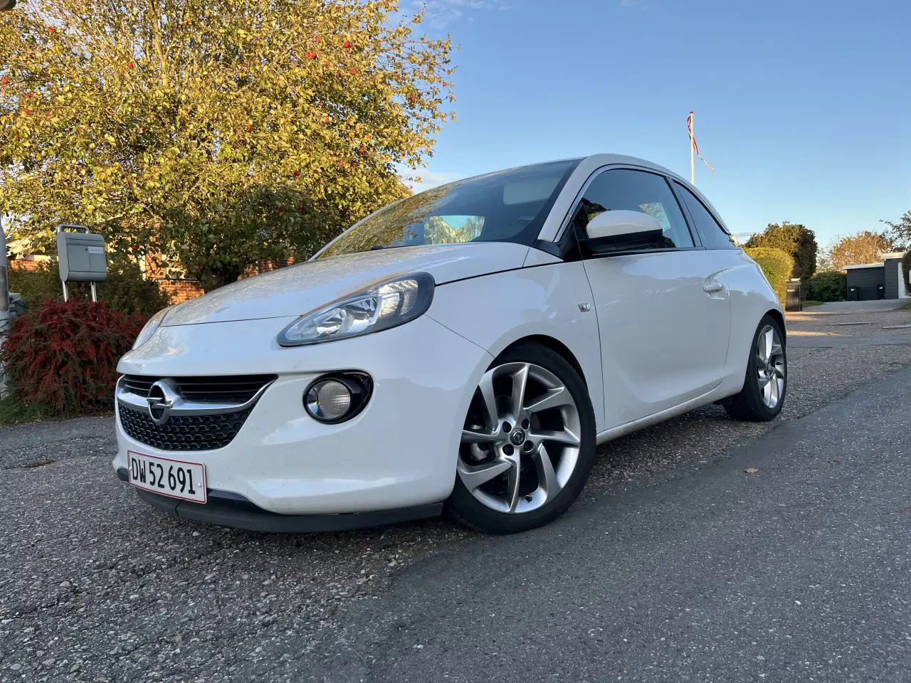 Billede 1 - Frisk lille hverdagsbil