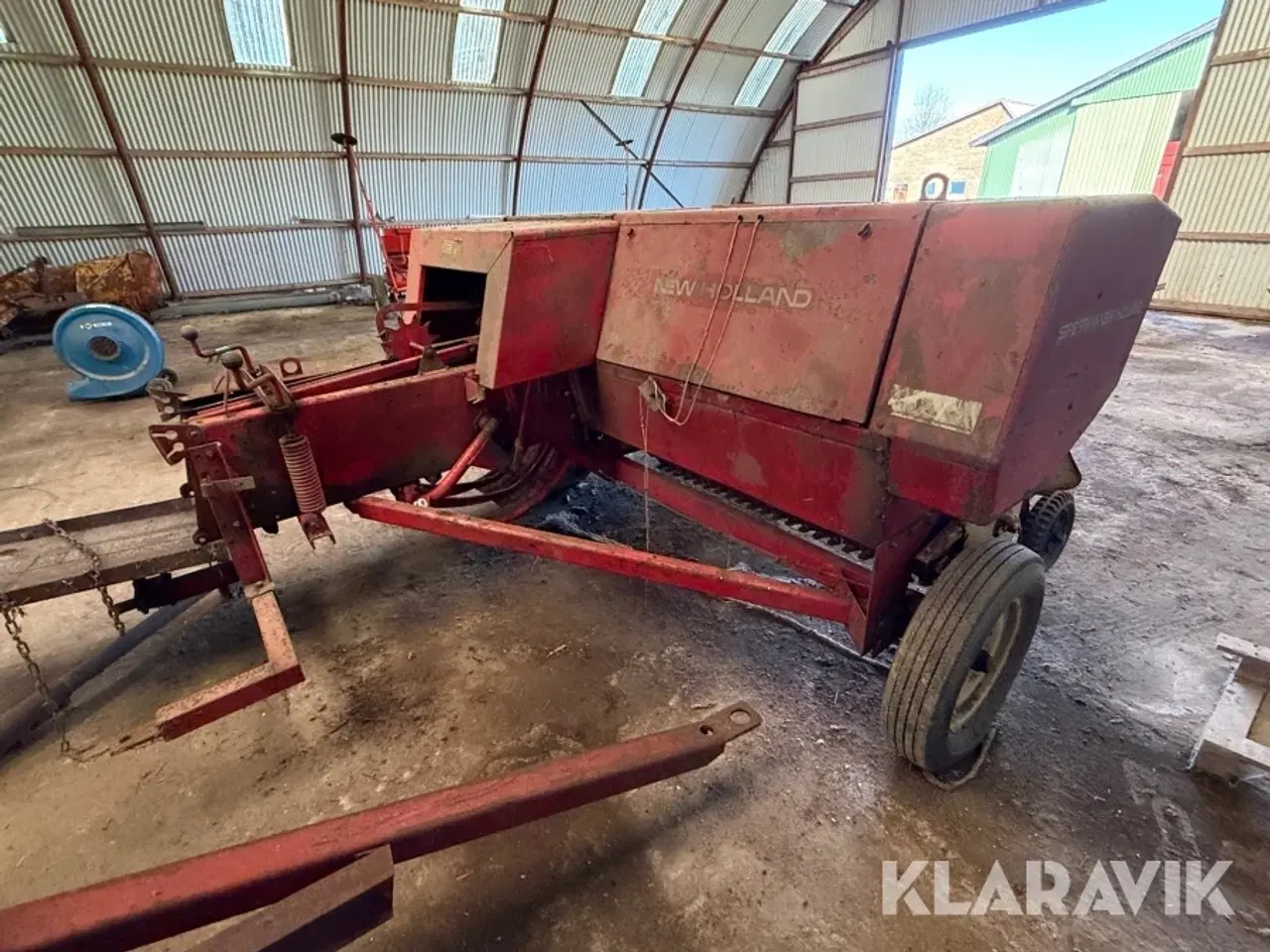 Billede 3 - Småballepresser Sperry / New Holland 276