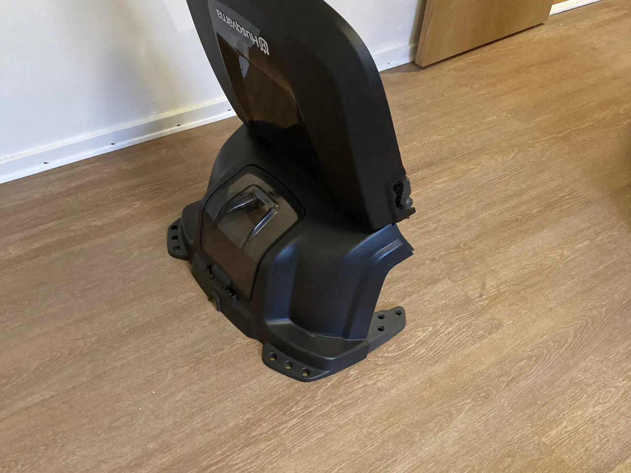 Billede 2 - Husqvarna Robotgarage