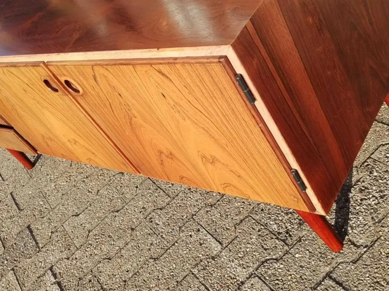 Billede 2 - Pragtfuld Retro palisander skænk