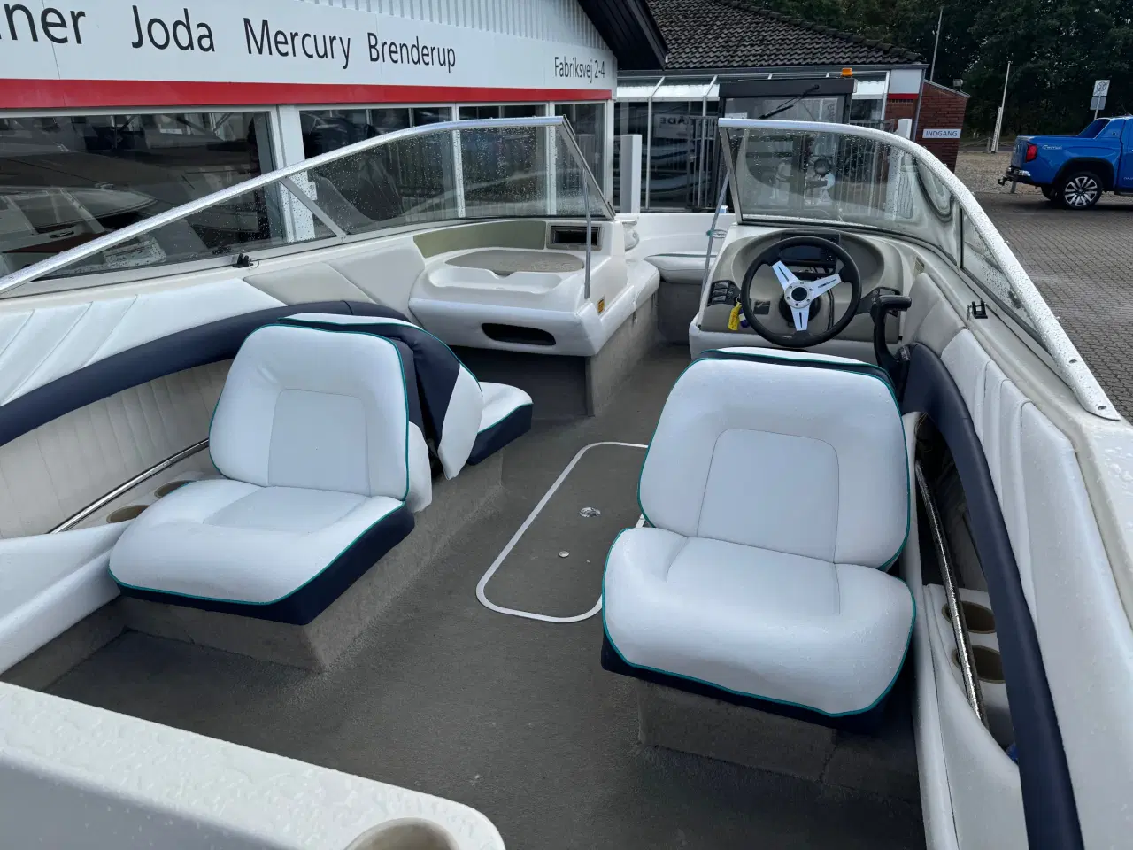 Billede 4 - 1802 Capri LS  Bowrider med 120 hk Mercury Force - sælges engros