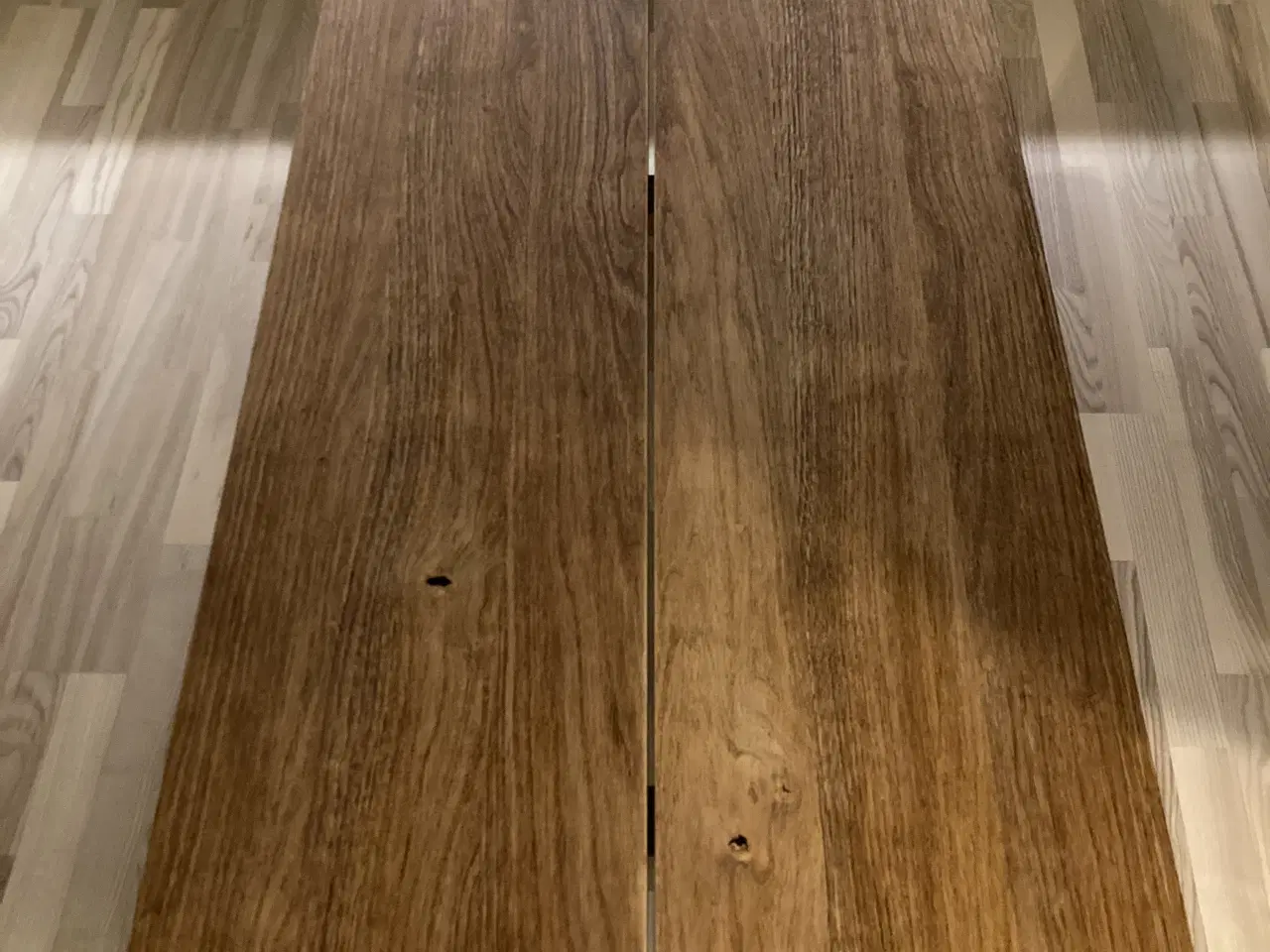 Billede 1 - Sofabord i egestræ