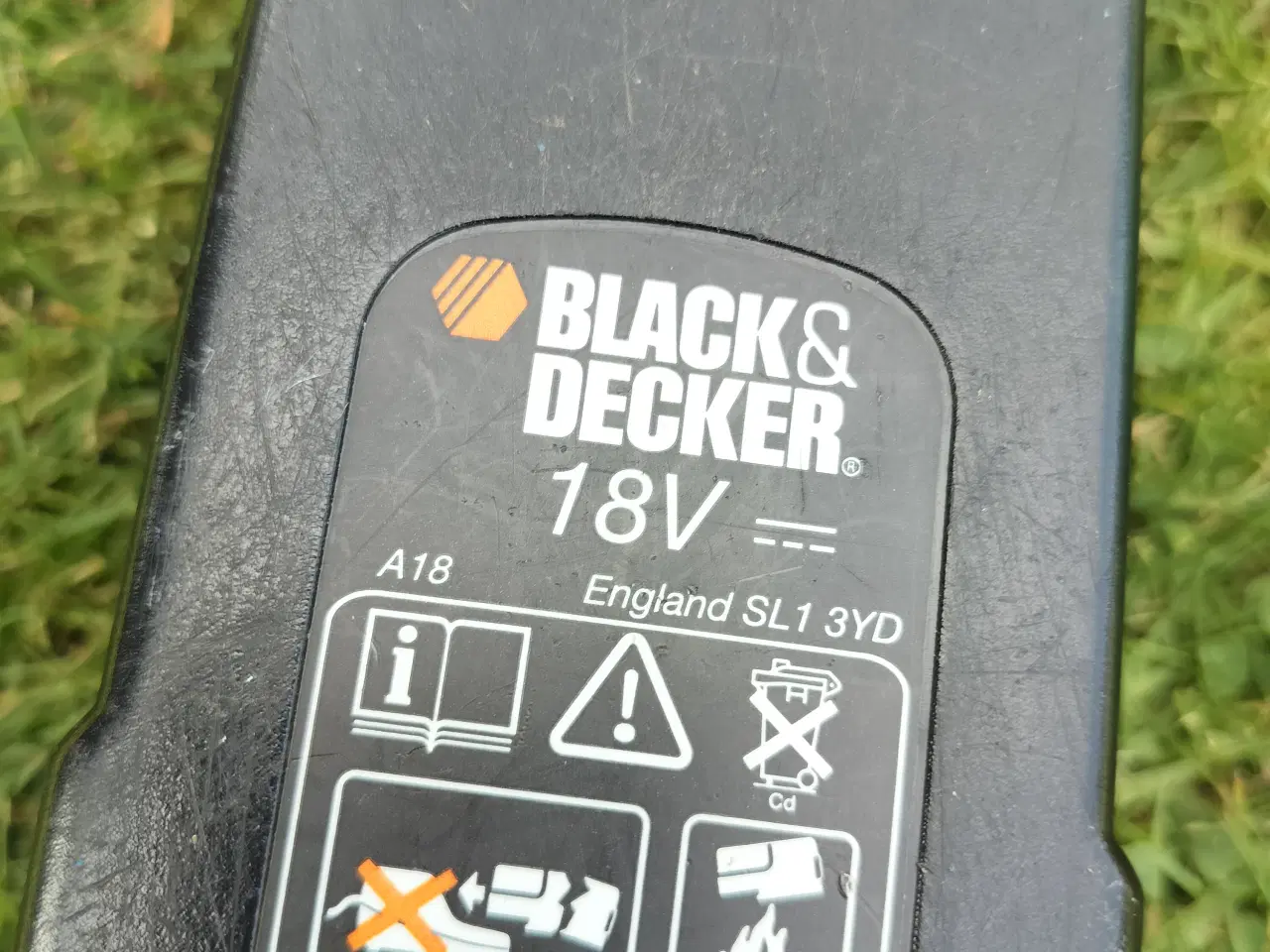 Billede 4 - Black&Decker kultivator + 2 18w batt. og oplader