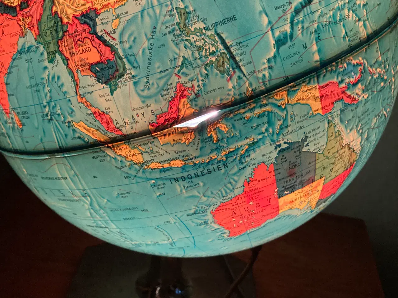 Billede 3 - Globus med lys