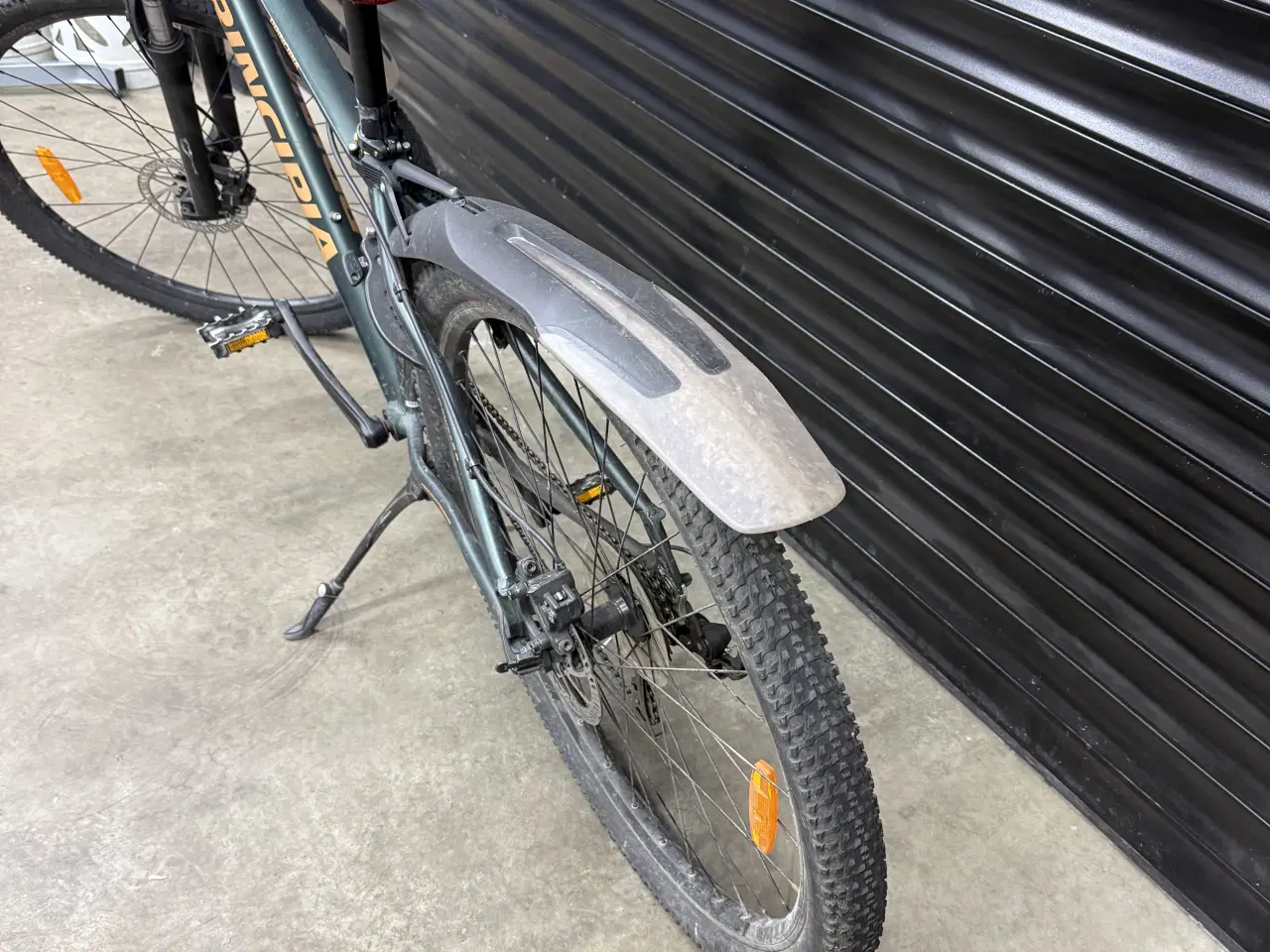 Billede 5 - PRINCIPIA MTB i mat grøn med gule detaljer