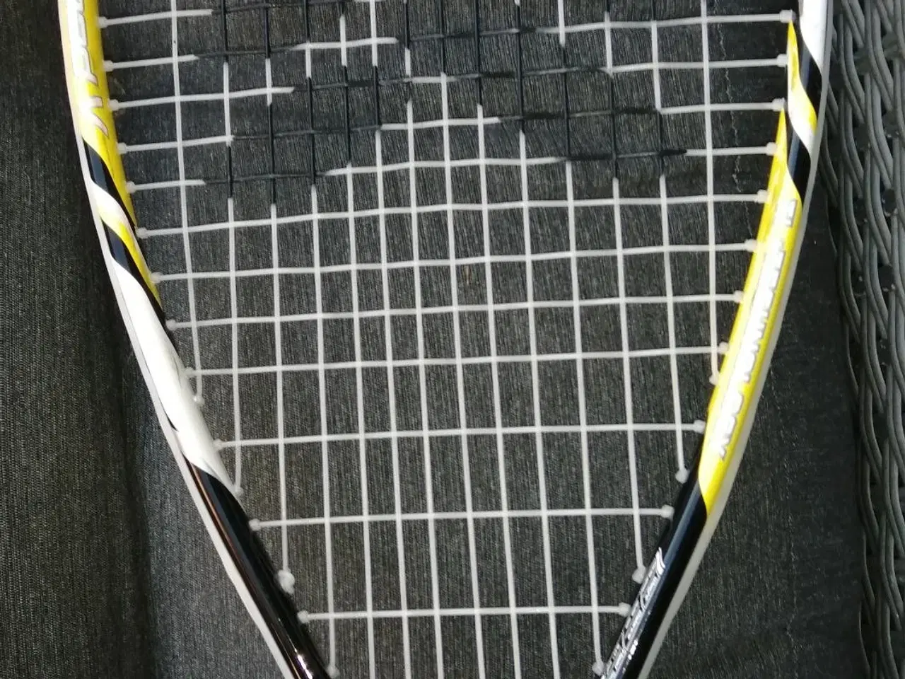 Billede 2 - SQUASH, WILSON SPEED V GRAPHITE TI TECHNOLOGY