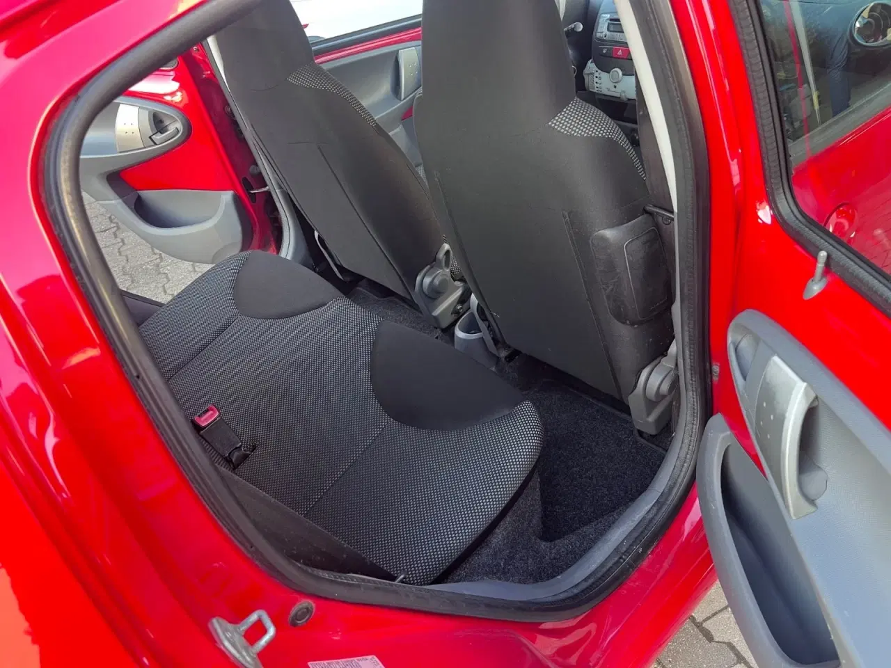 Billede 4 - Toyota Aygo 1,0 Plus Black MMT komfort