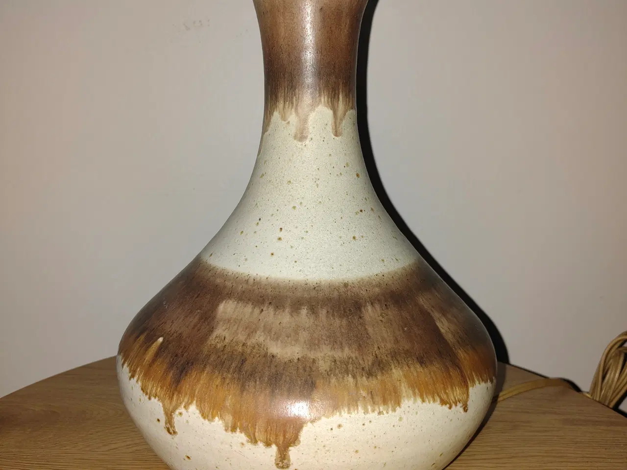 Billede 2 - Flot bordlampe fra KAMO keramik