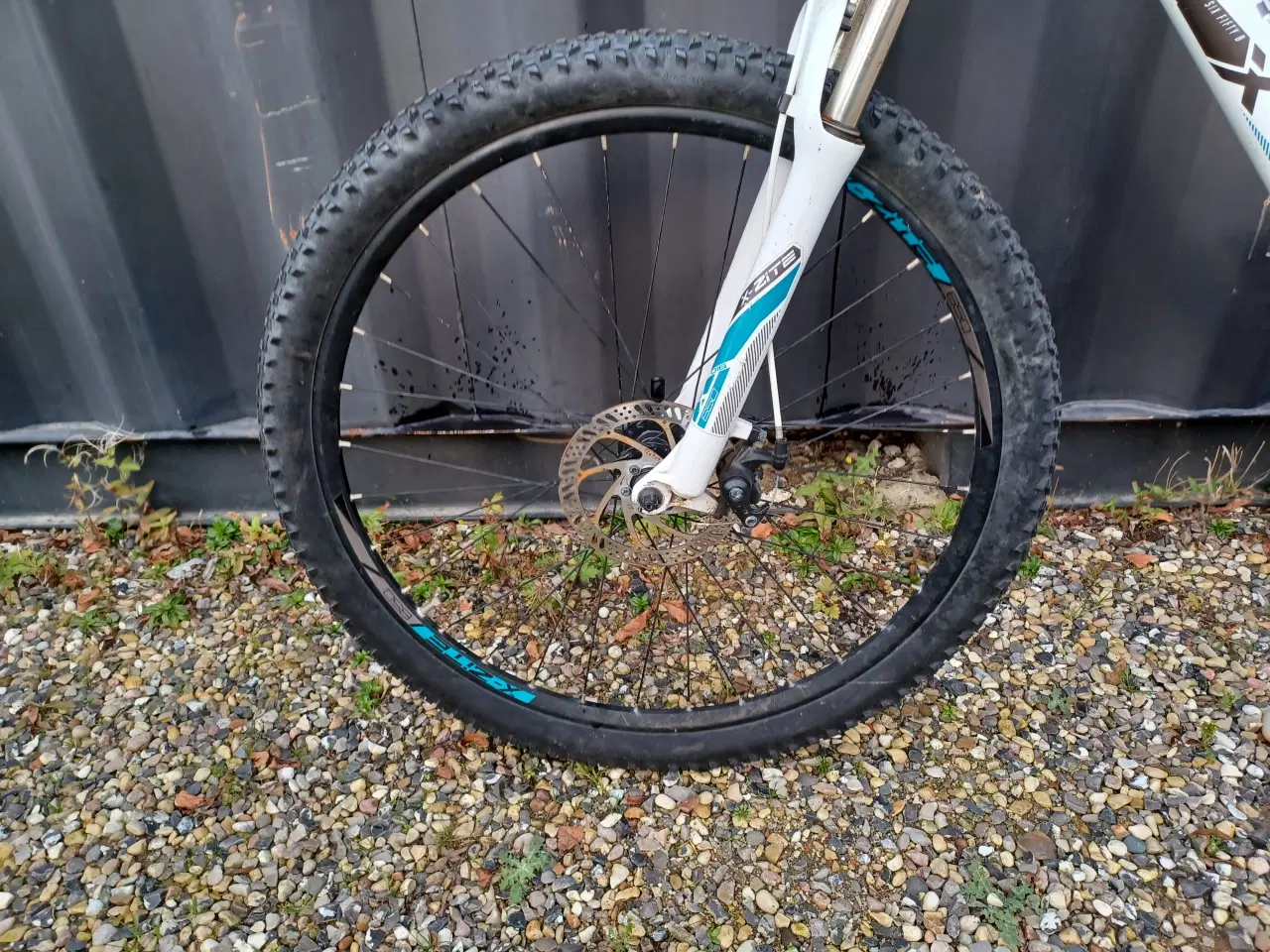 Billede 2 - En velholdt X-Zite mountainbike 