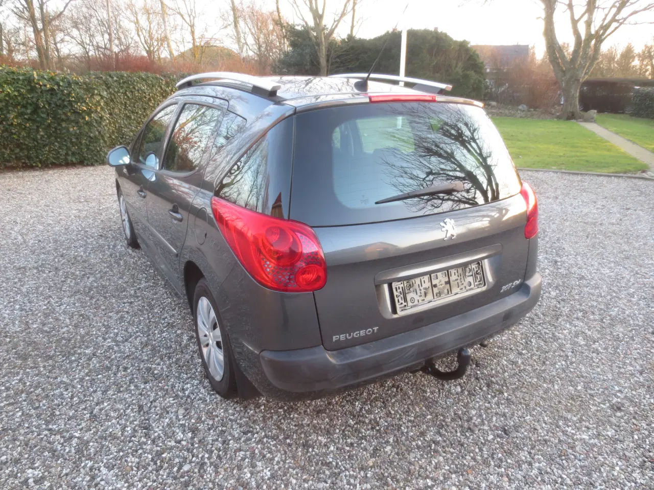 Billede 5 - Pæn Peugeot 207 1.4 i St-Car Nysynet. 