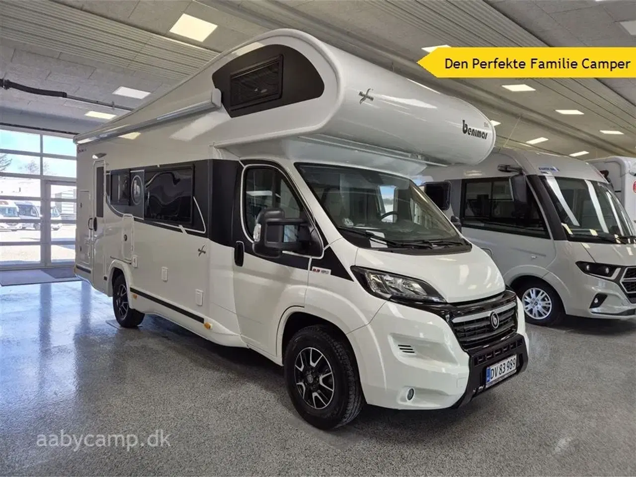 Billede 1 - 2021 - Benimar Sport 323 NK   Den Perfekte Familie camper. NK pakke. automatgear. solceller. 2x lithium batteri. 2000w inverter. Bemærk kun 20,000 Km !!!!
