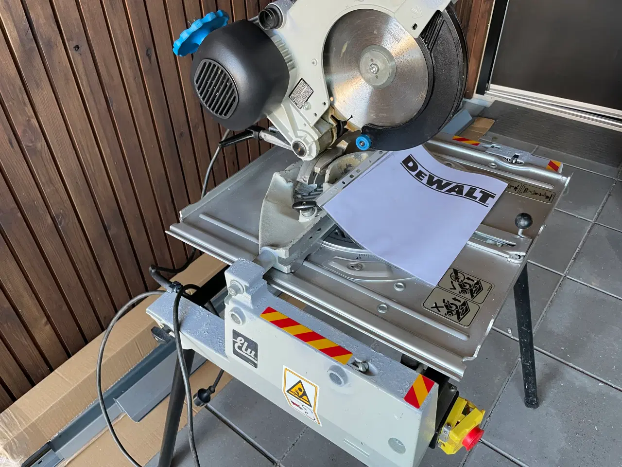 Billede 2 - Kapgeringssav DeWalt / Elu.