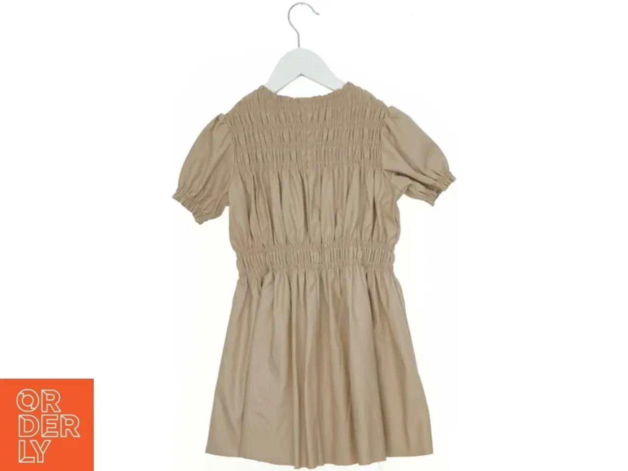 Billede 2 - Beige "læder" Kjole fra Zara (str. 116 cm)