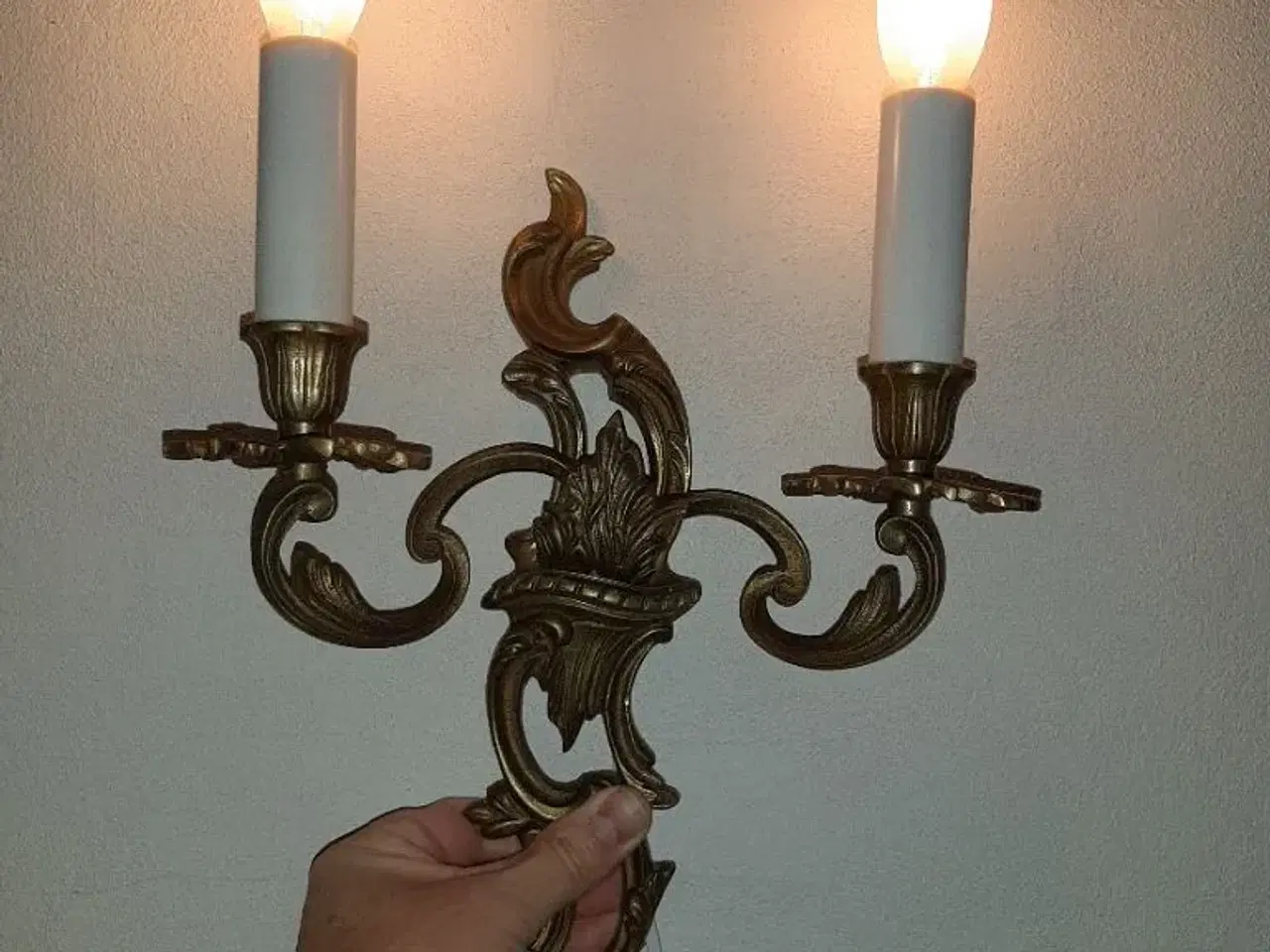 Billede 2 - BRONZE Antikke væglamper.