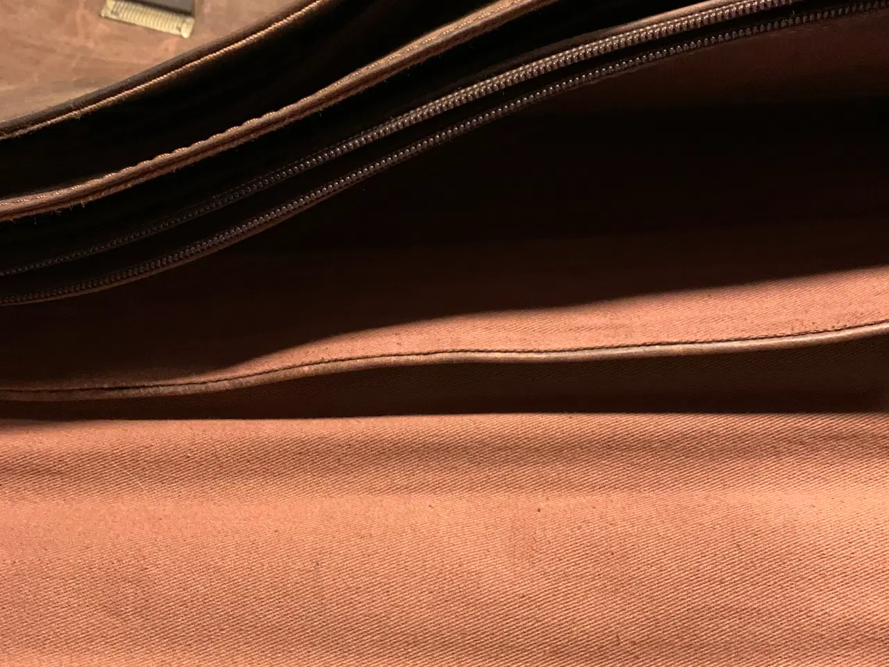 Billede 8 - Hunter skindtaske