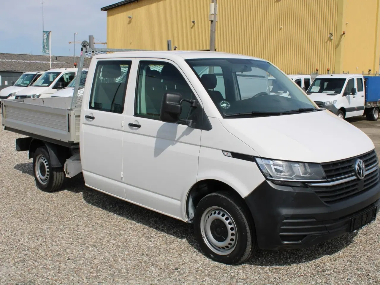 Billede 2 - VW Transporter 2,0 TDi 90 Mandskabsvogn m/lad