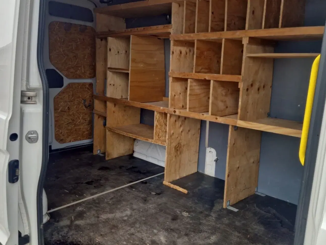 Billede 10 - VW Crafter 35 2,0 TDi 140 Kassevogn L3H3 aut.