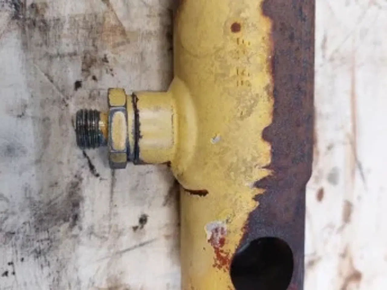 Billede 4 - New Holland TX68 Falihd 24 Fod Reel Løftecylinder 89512285 