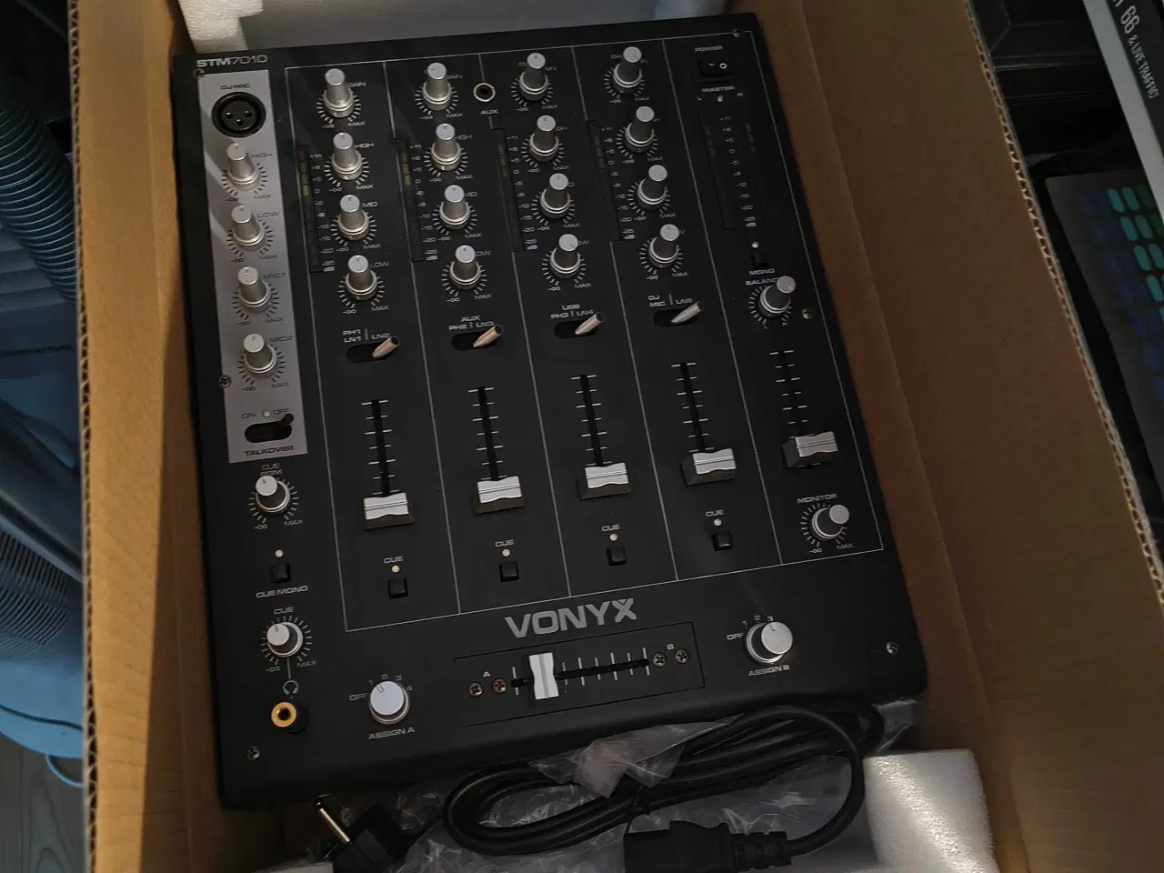 Billede 2 - Mixerpult ny