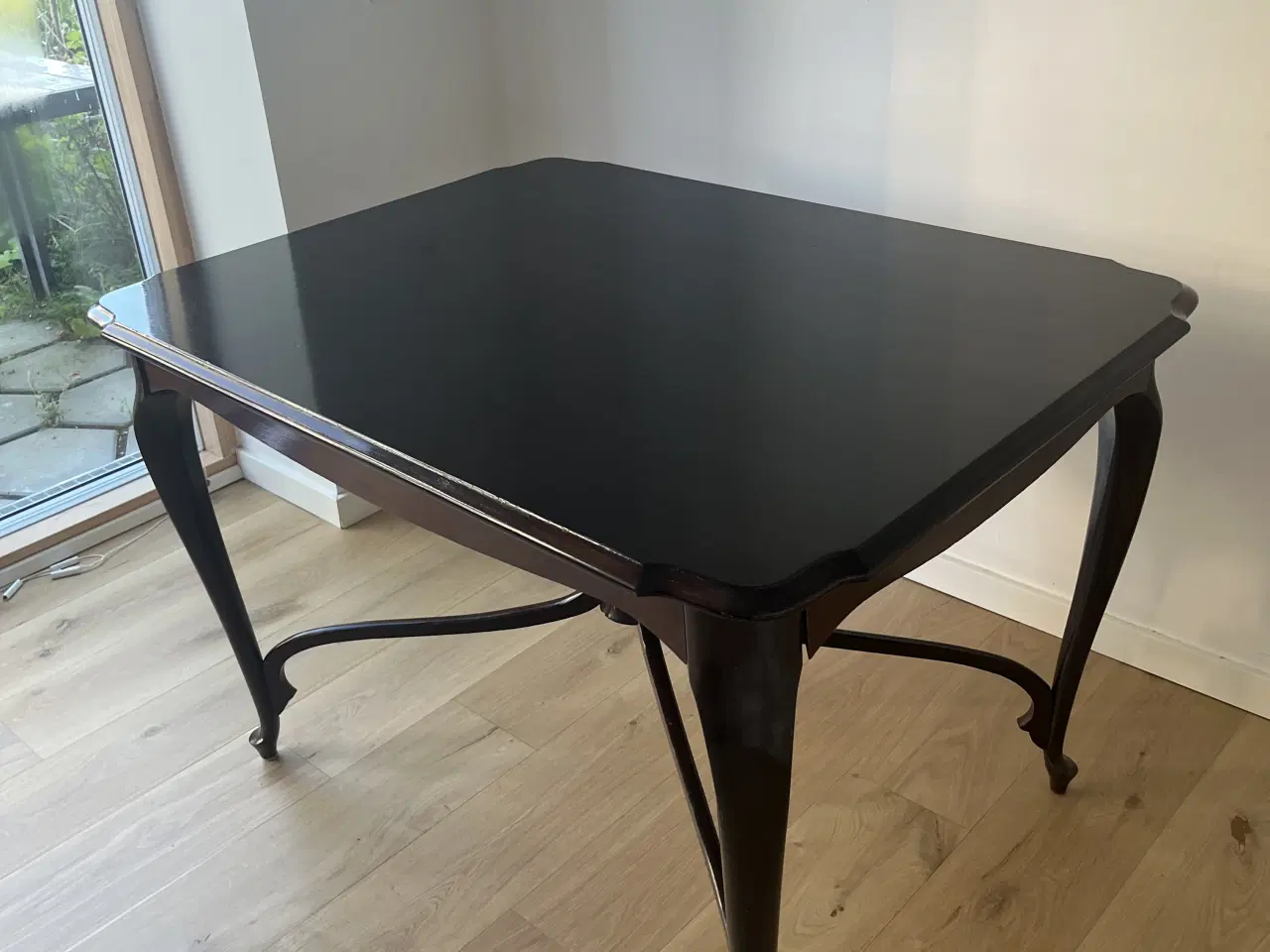 Billede 3 - Mahogni spisebord med ektra plader
