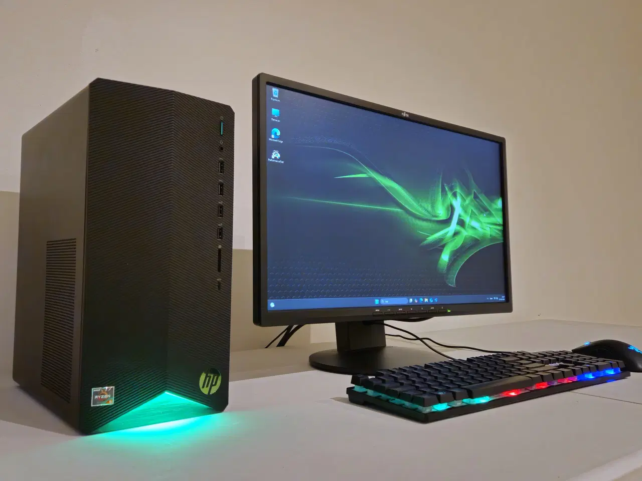 Billede 1 - HP Gamer Pc + 24" HD Skærm