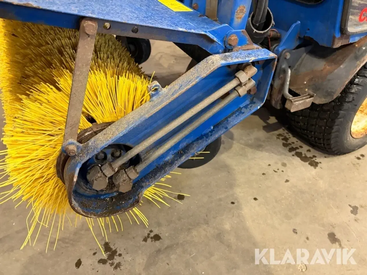 Billede 12 - Fejemaskine Vitra City 2045 med kost