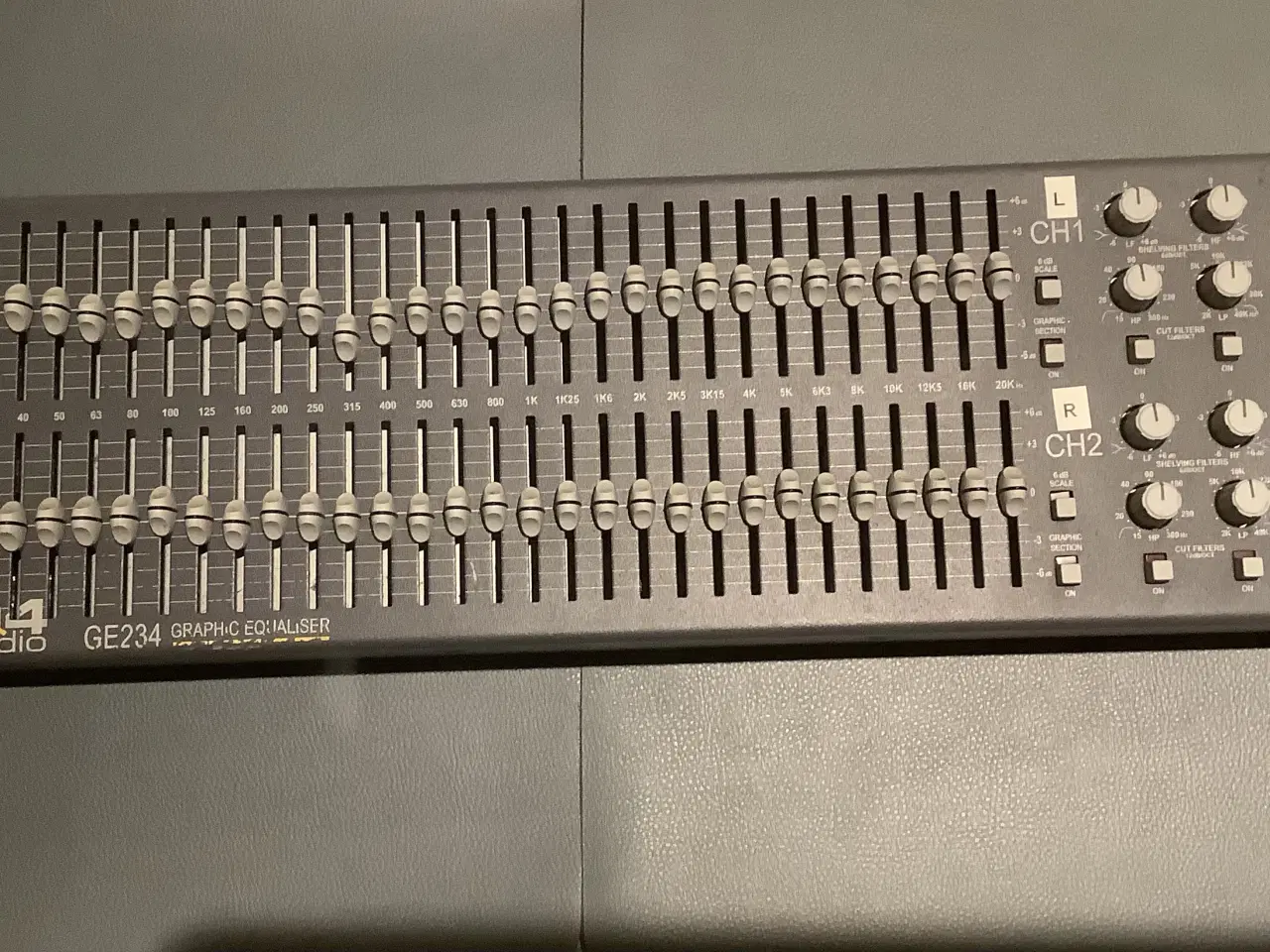 Billede 1 - equalizer to kanaler