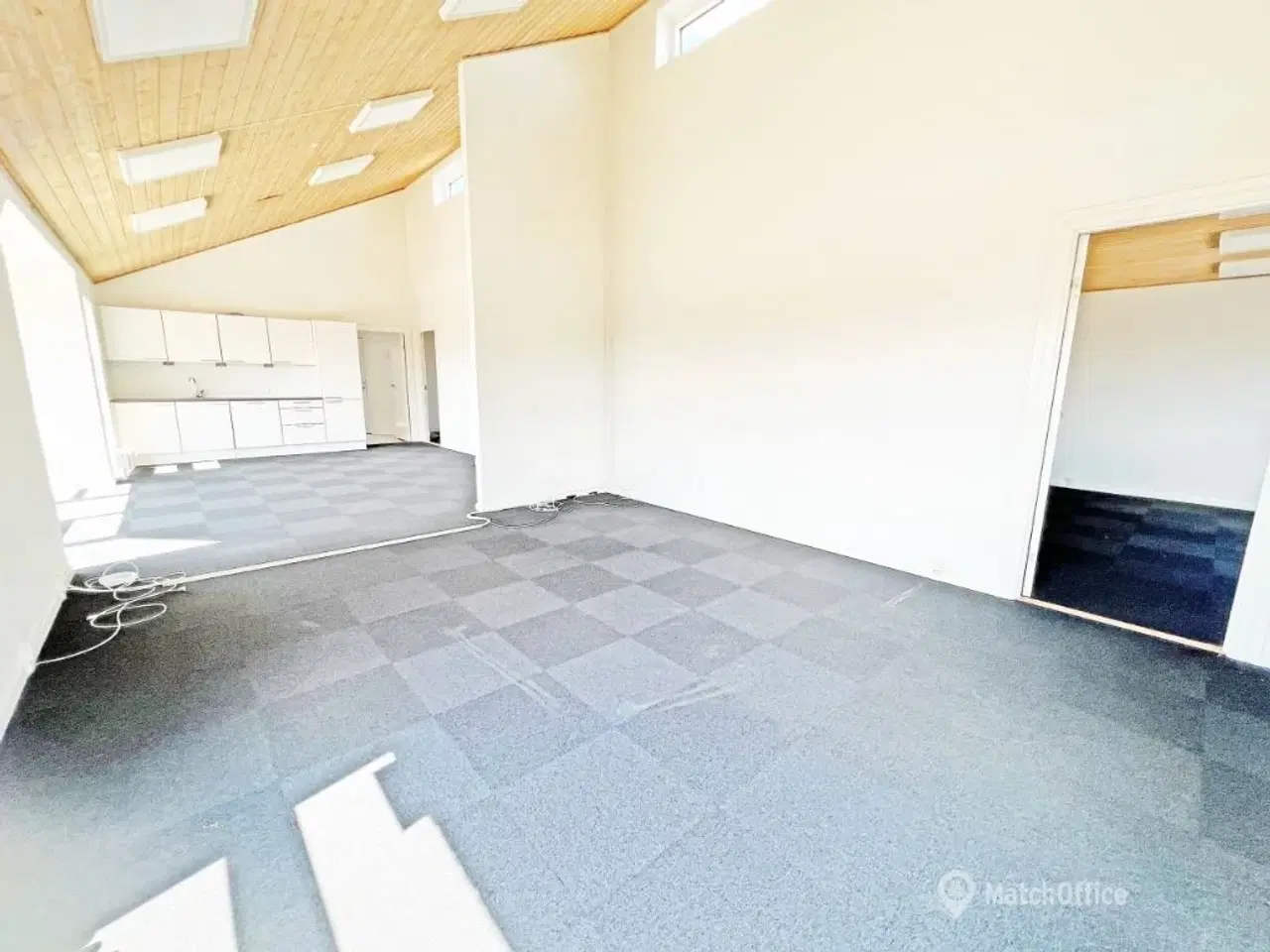 Billede 4 - Velbeliggende kontor med egen parkering lige ved døren