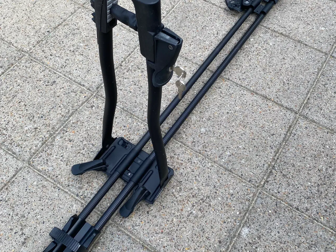 Billede 2 - Thule cykelholder til taget