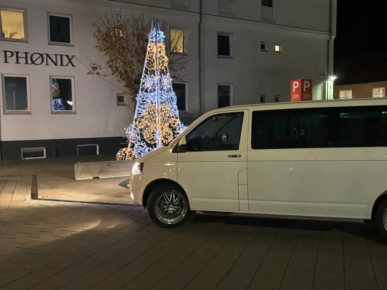 Billede 2 - 2015 VW Caravelle Minibus