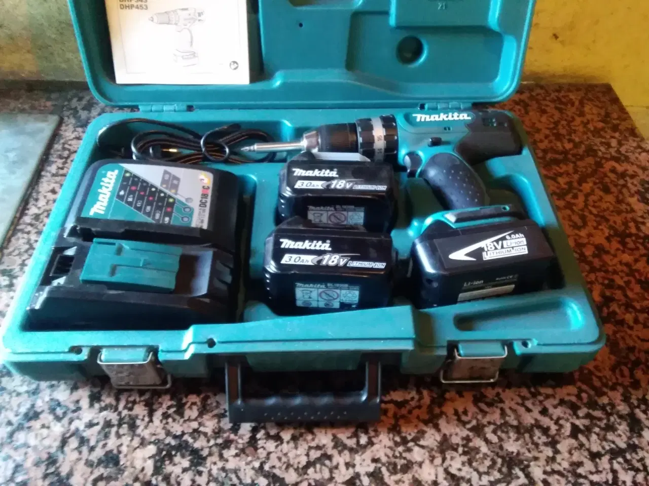 Billede 2 - 18 V Makita Velh OK m 3 store batterier Brugt få X