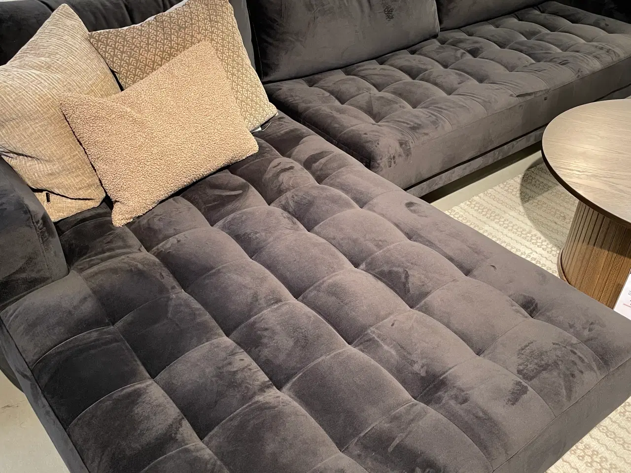 Billede 1 - Stor sofa i Velour