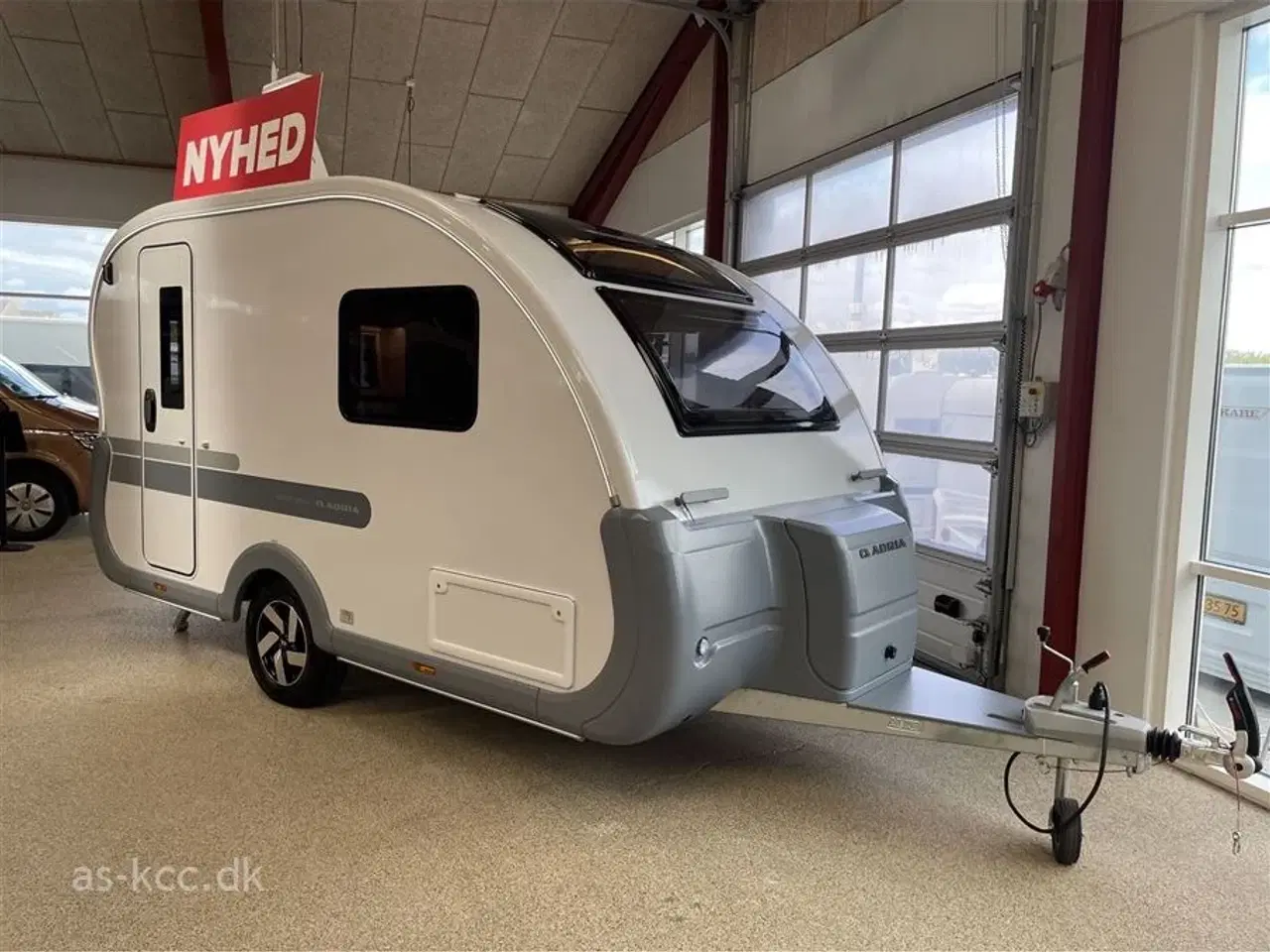 Billede 1 - 2026 - Adria Action 391 LH   Adria Action 391 LH Classic årg. 2026  Generation 2 ny ude og inde. Denne vogn er med soundbar.